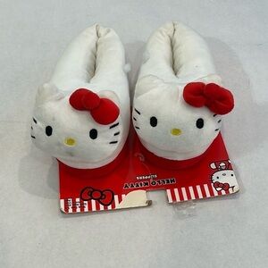 Hello Kitty, plushy slippers women’s size extra small small shoe size 5-6 red